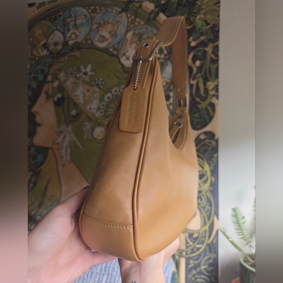 Vintage Coach Camel Colored Leather Legacy West Zoe Hobo Shoulder Bag - Picture 3 of 10